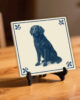 tegel_15x15_Flatcoated Retriever-tegeltje_preview_op_standaard tegel_15x15_Flatcoated Retriever-tegeltje_preview_op_standaard