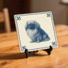 tegel_15x15_Pekingees-tegeltje_preview_op_standaard